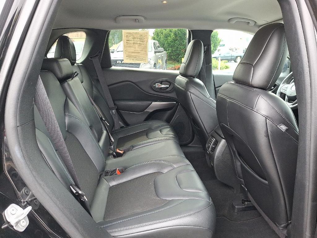 used 2021 Jeep Cherokee car, priced at $17,495