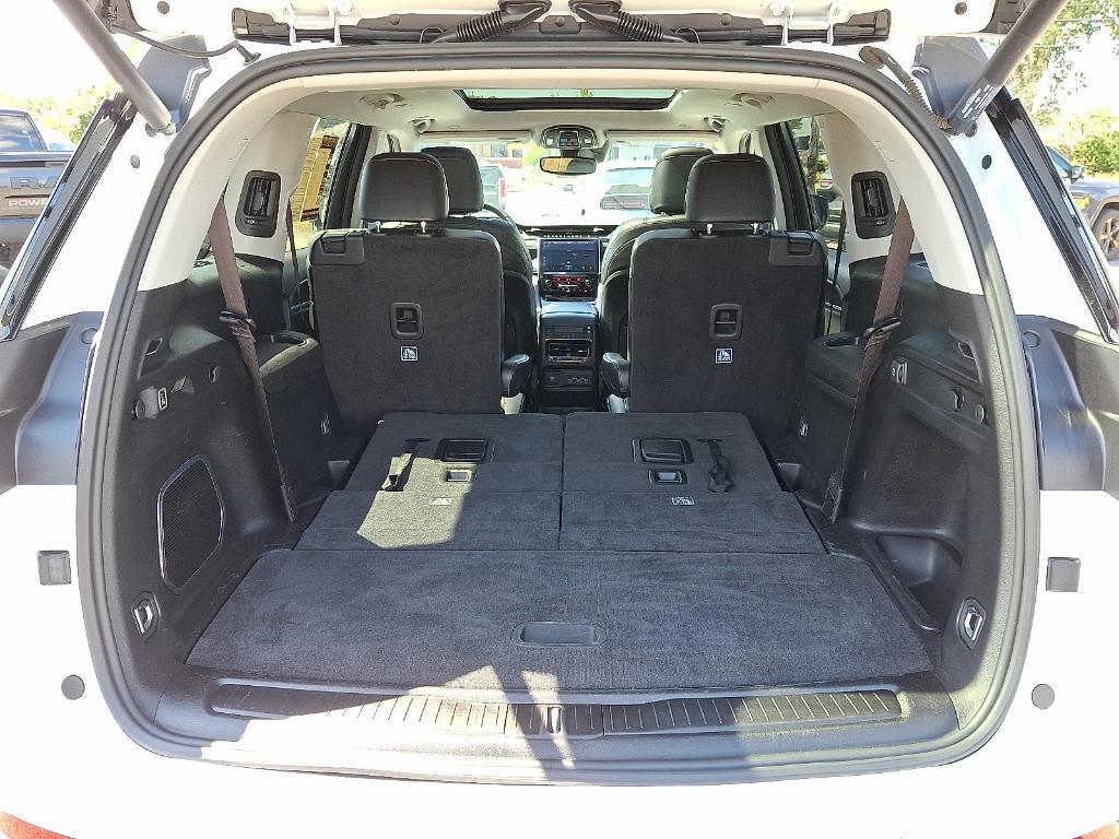 used 2021 Jeep Grand Cherokee L car, priced at $25,900