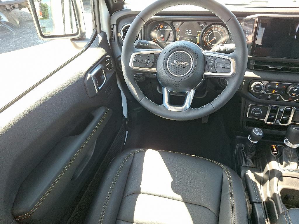 new 2025 Jeep Wrangler car, priced at $54,624