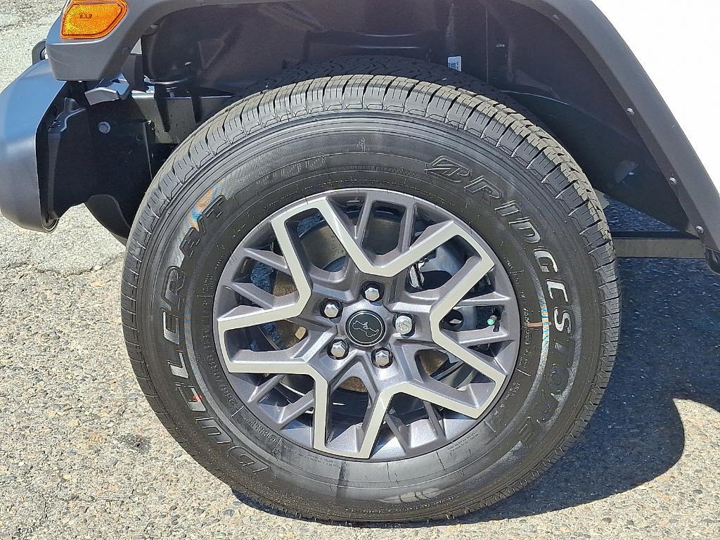 new 2025 Jeep Wrangler car, priced at $54,624