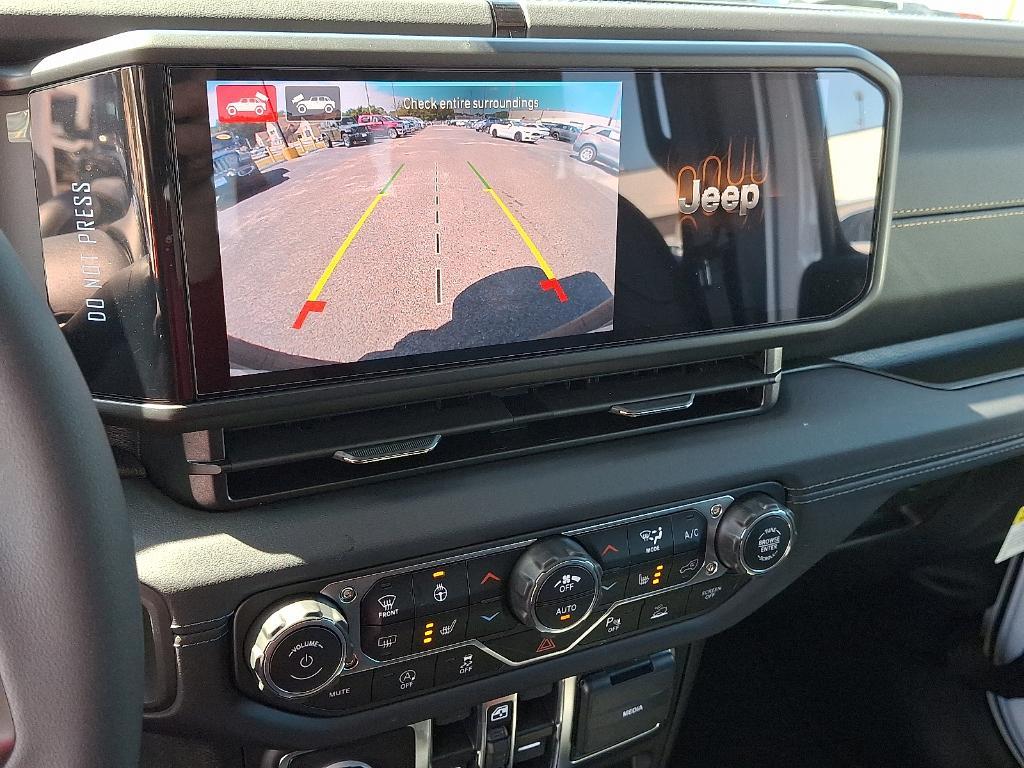new 2025 Jeep Wrangler car, priced at $54,624