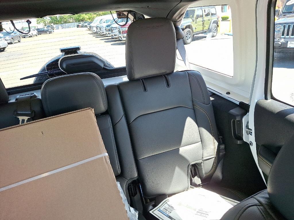 new 2025 Jeep Wrangler car, priced at $54,624