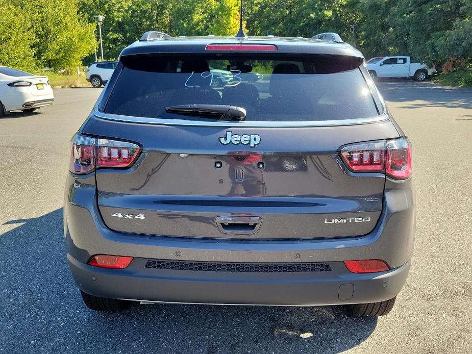 new 2024 Jeep Compass car