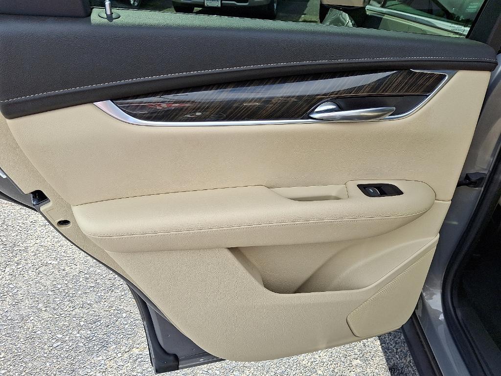 used 2018 Cadillac XT5 car, priced at $23,995