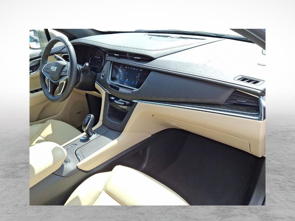 used 2018 Cadillac XT5 car, priced at $23,995