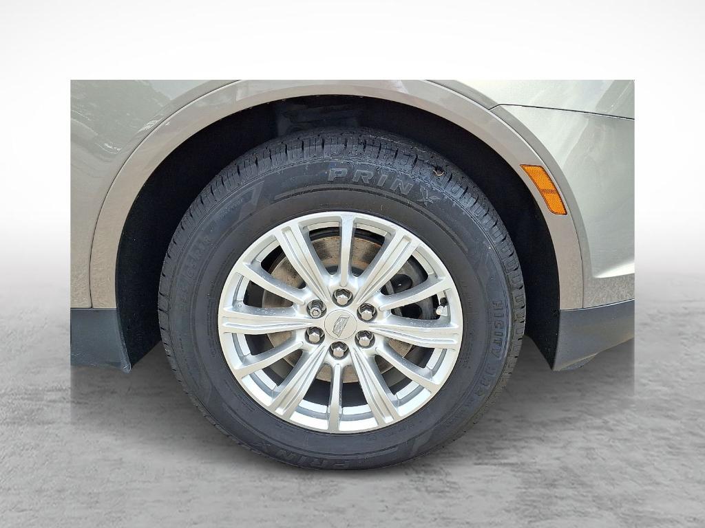 used 2018 Cadillac XT5 car, priced at $23,995