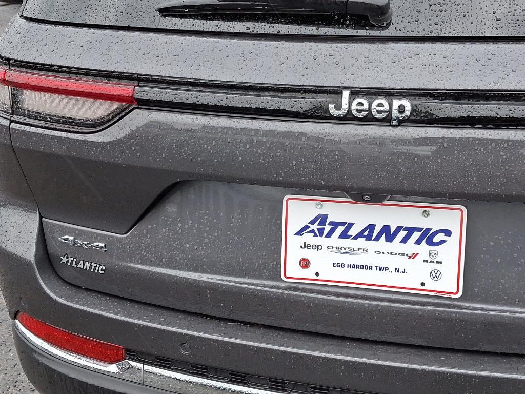 used 2023 Jeep Grand Cherokee car, priced at $35,495
