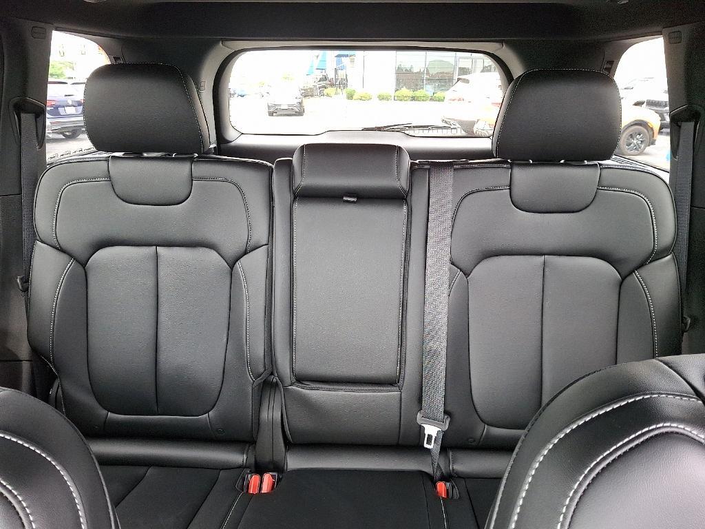 new 2025 Jeep Grand Cherokee car, priced at $51,509