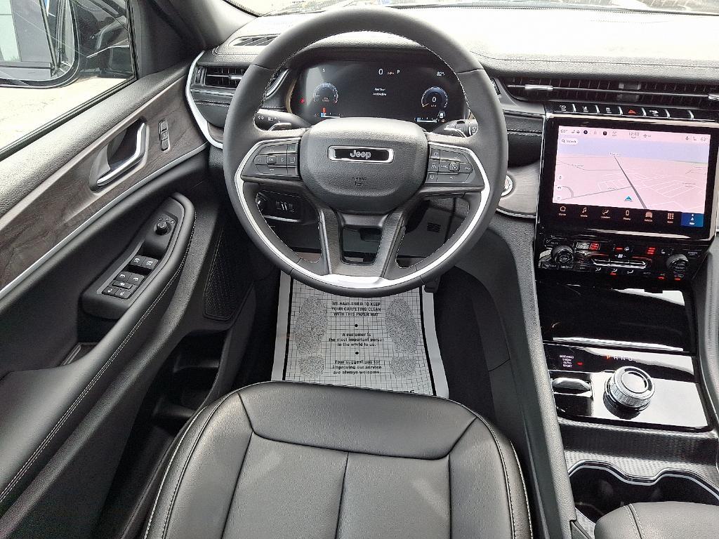 new 2025 Jeep Grand Cherokee car, priced at $51,509