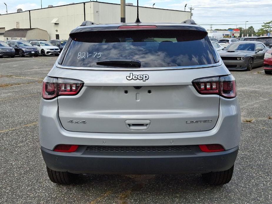 new 2025 Jeep Compass car