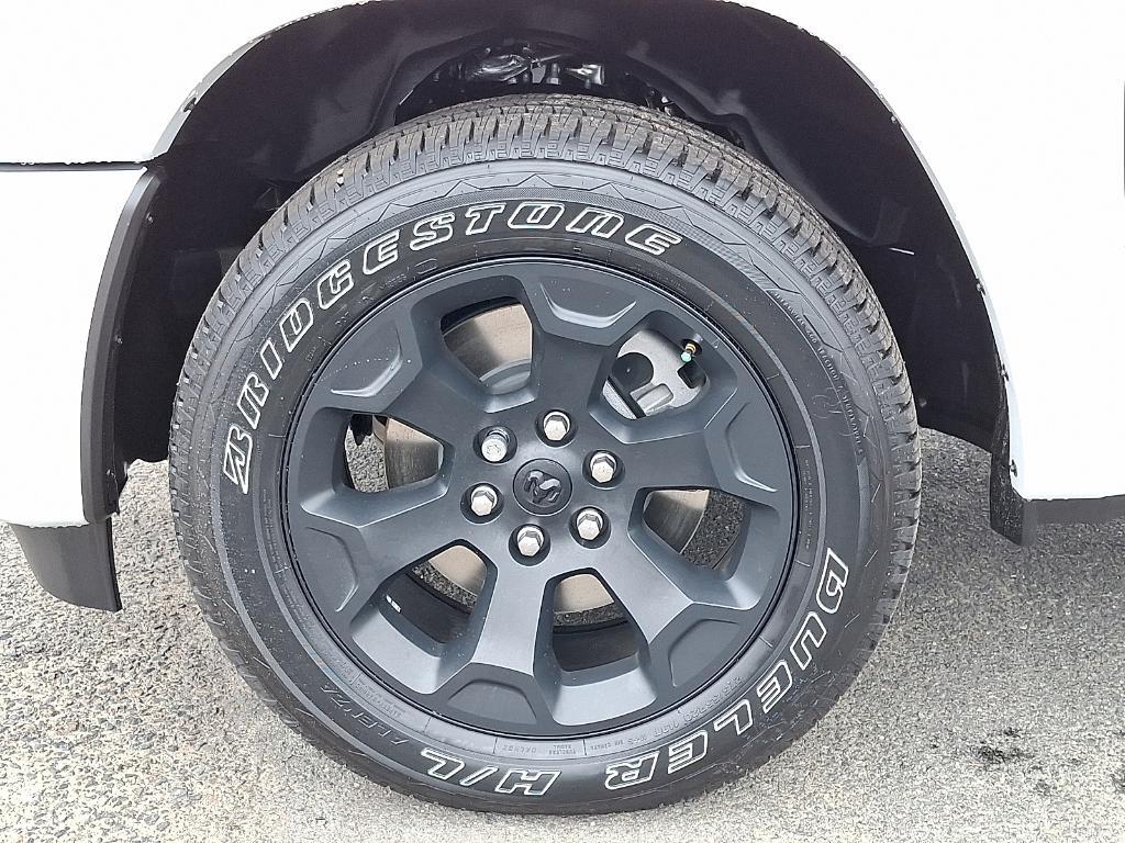 new 2025 Ram 1500 car, priced at $60,994