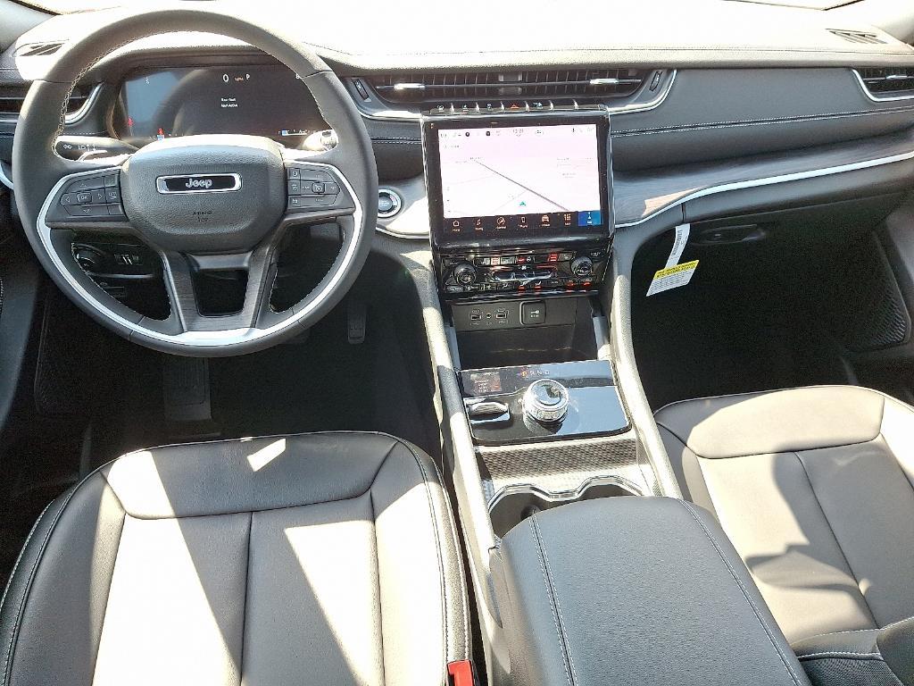 new 2025 Jeep Grand Cherokee car, priced at $51,084