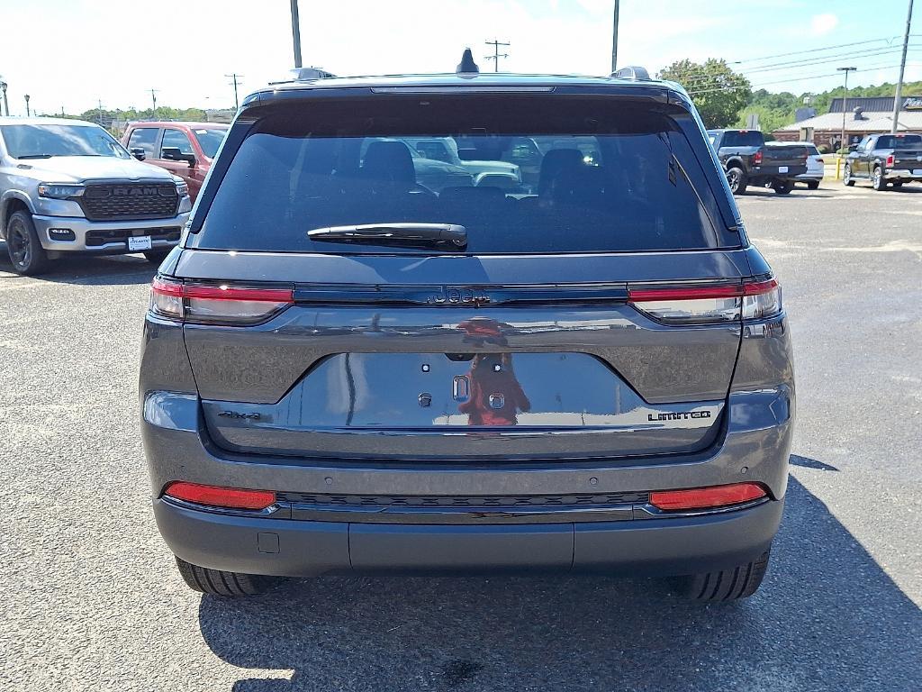 new 2025 Jeep Grand Cherokee car, priced at $51,084