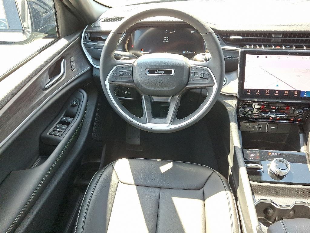 new 2025 Jeep Grand Cherokee car, priced at $51,084