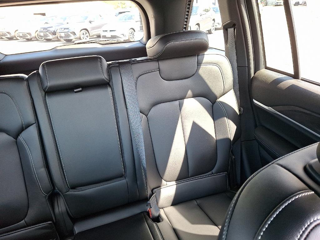 new 2025 Jeep Grand Cherokee car, priced at $51,084