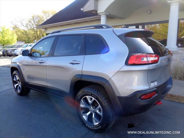 used 2015 Jeep Cherokee car, priced at $12,988