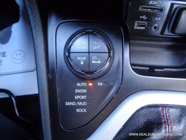 used 2015 Jeep Cherokee car, priced at $12,988