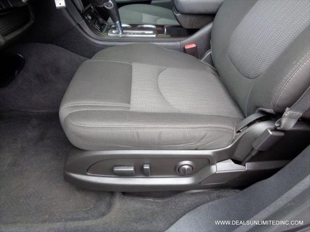 used 2017 Chevrolet Traverse car, priced at $13,888