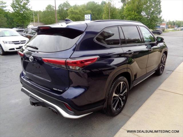 used 2021 Toyota Highlander car, priced at $32,888