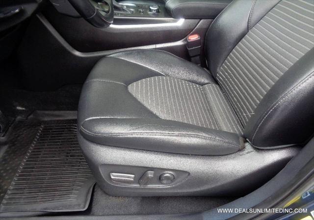 used 2021 Toyota Highlander car, priced at $32,888