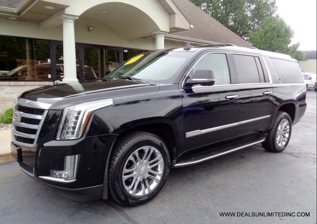 used 2019 Cadillac Escalade ESV car, priced at $29,888