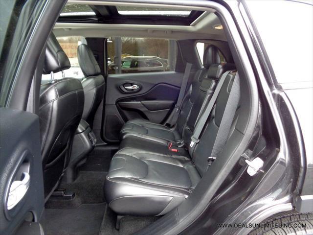 used 2015 Jeep Cherokee car, priced at $13,488
