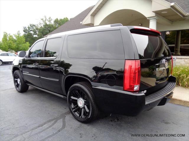 used 2013 Cadillac Escalade ESV car, priced at $14,888