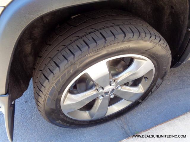 used 2014 Jeep Grand Cherokee car, priced at $13,888