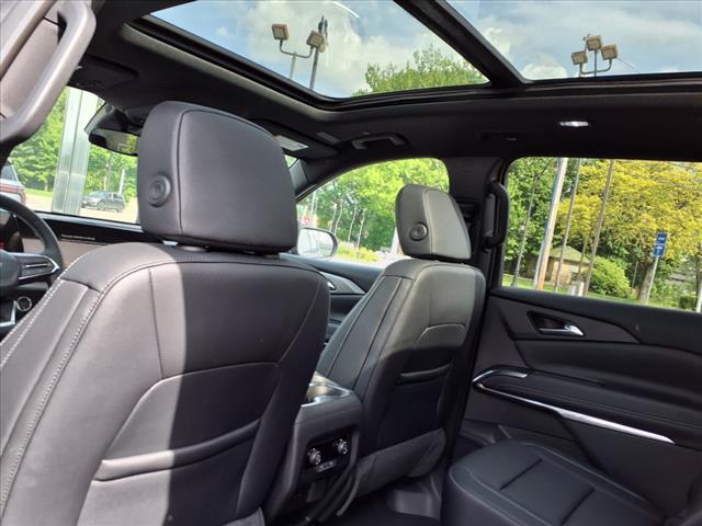 new 2025 Chevrolet Traverse car, priced at $49,615