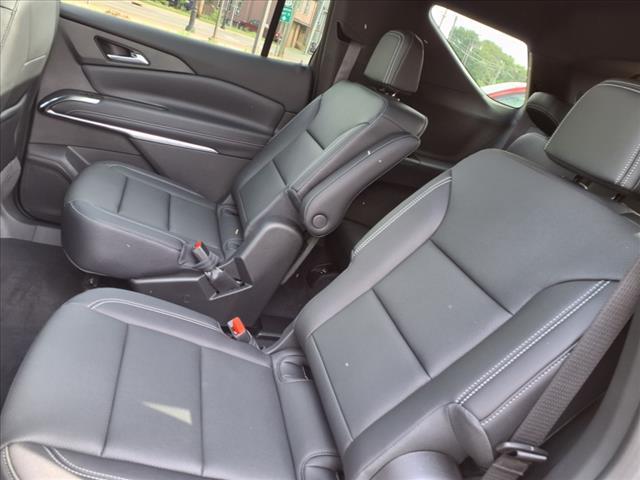 new 2025 Chevrolet Traverse car, priced at $49,615