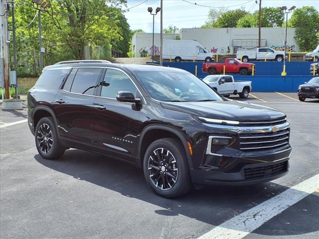 new 2025 Chevrolet Traverse car, priced at $49,615