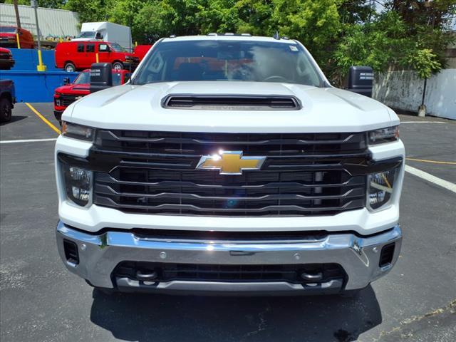 new 2025 Chevrolet Silverado 3500 car, priced at $53,914