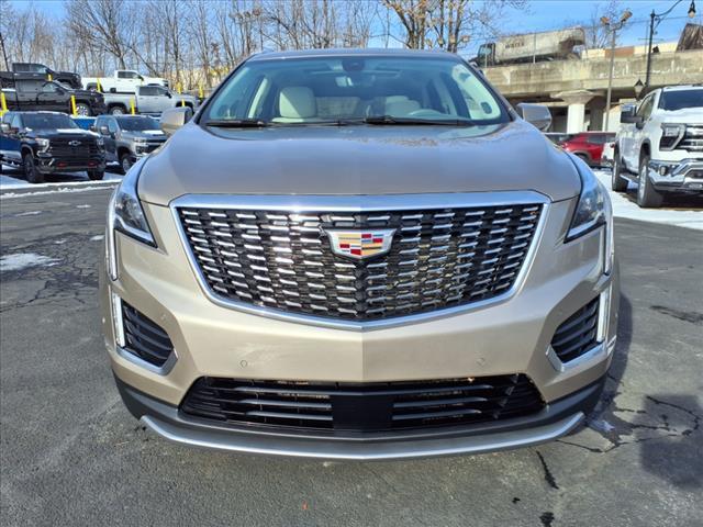 used 2022 Cadillac XT5 car, priced at $34,999