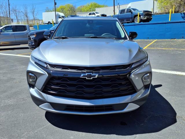 new 2025 Chevrolet Blazer car, priced at $39,319