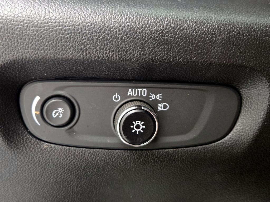 used 2023 Chevrolet Traverse car, priced at $40,998