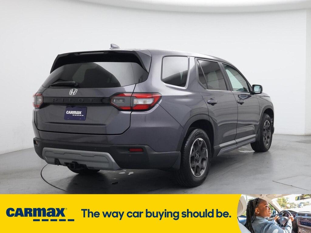 used 2024 Honda Pilot car, priced at $43,998