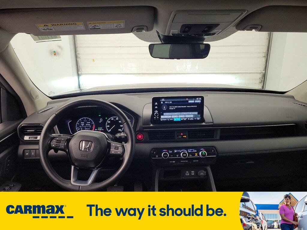 used 2023 Honda Pilot car, priced at $41,998