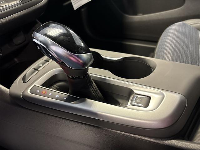 new 2025 Buick Envista car, priced at $27,220