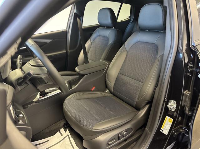 new 2025 Buick Envista car, priced at $27,220