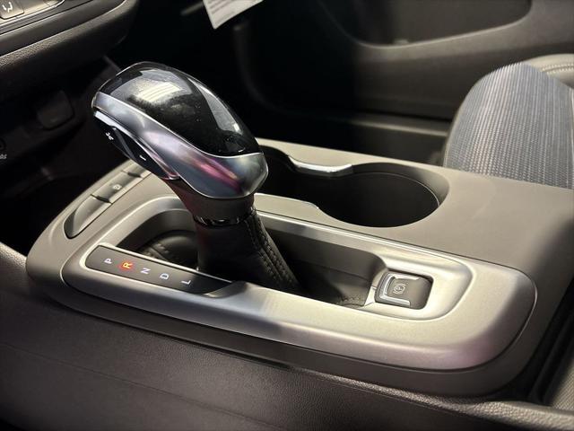 new 2025 Buick Envista car, priced at $26,170
