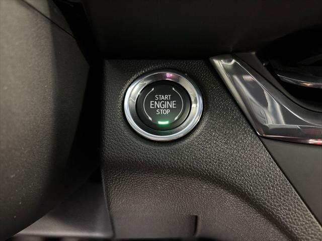 new 2025 Buick Envista car, priced at $26,170