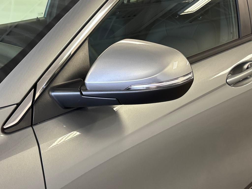 new 2025 Buick Envista car, priced at $24,680