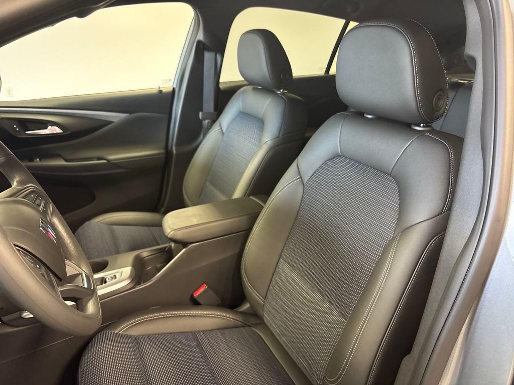 new 2025 Buick Envista car, priced at $24,680