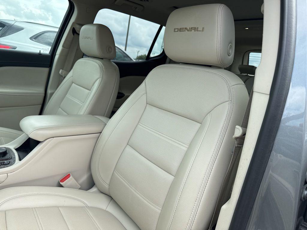 used 2023 GMC Acadia car, priced at $38,500