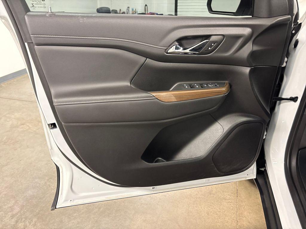 used 2023 GMC Acadia car, priced at $26,250