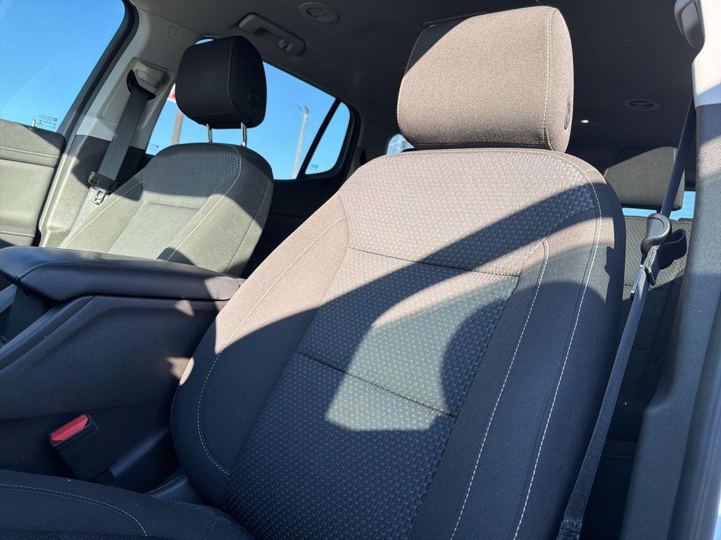 used 2023 GMC Acadia car, priced at $27,500