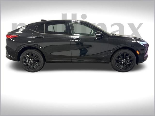 new 2025 Buick Envista car, priced at $30,355