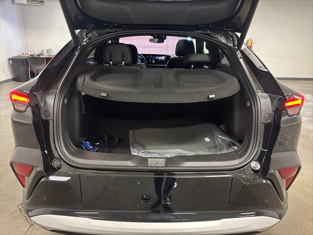 new 2025 Buick Envista car, priced at $30,355