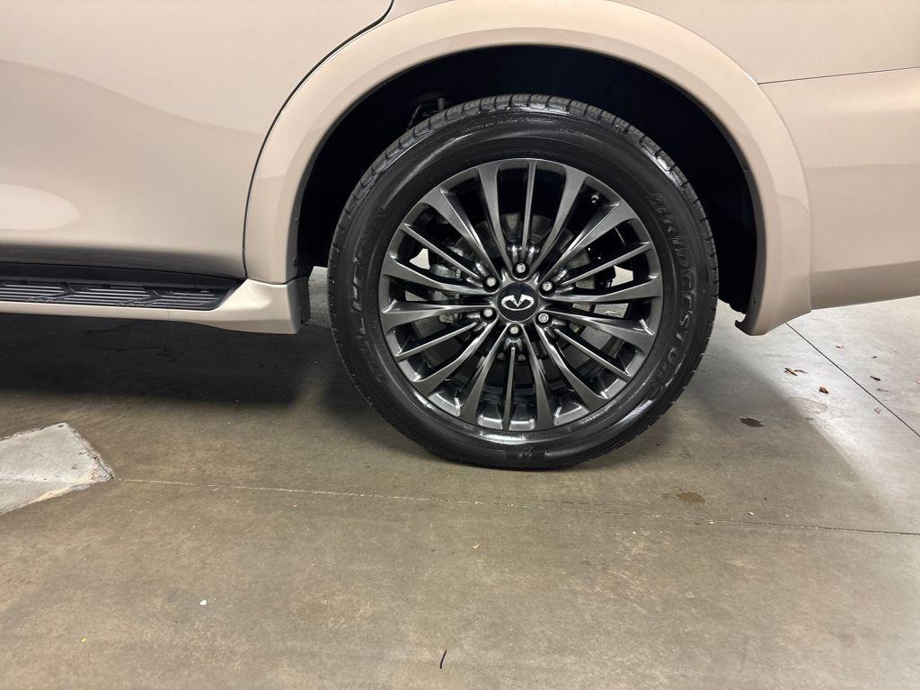 used 2023 INFINITI QX80 car, priced at $50,900