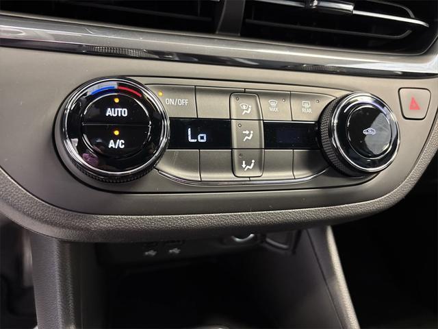 new 2025 Buick Envista car, priced at $23,995